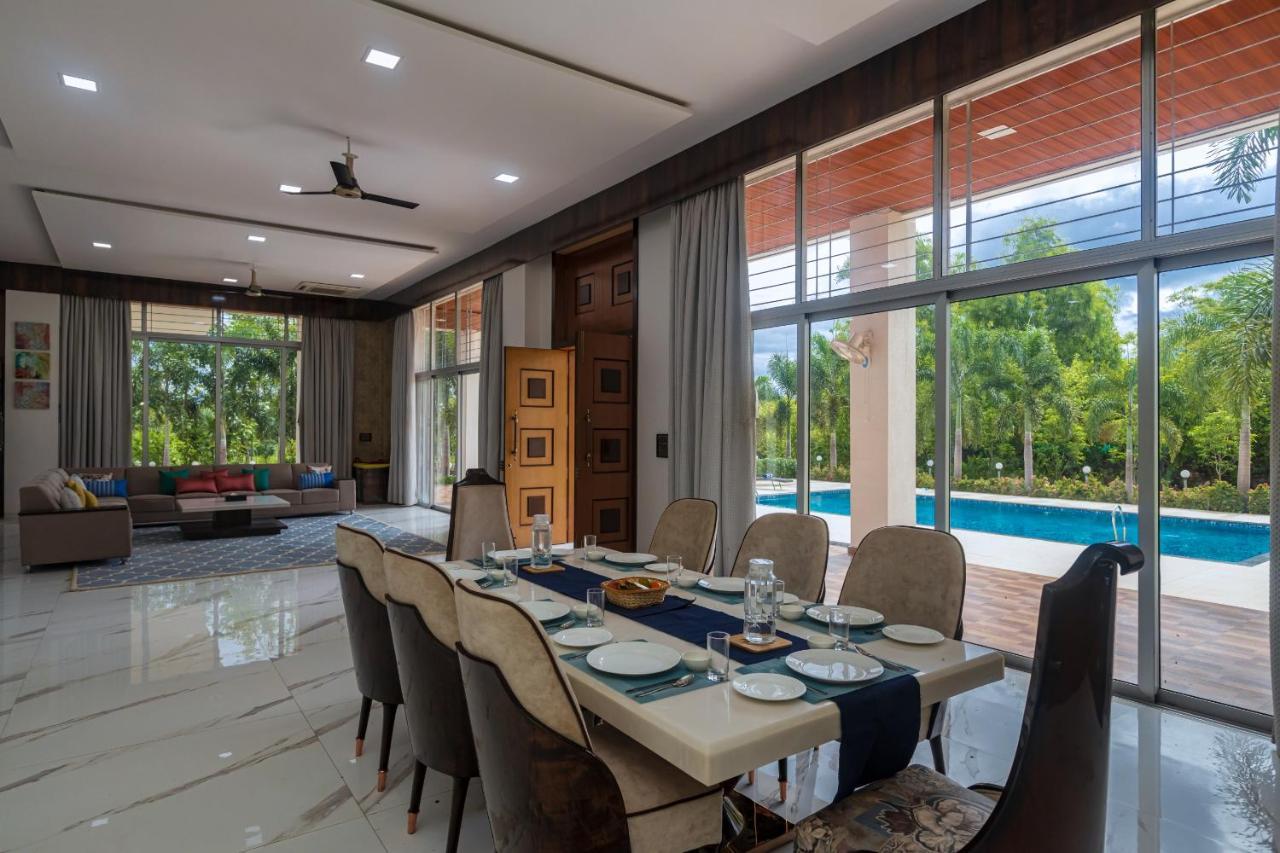 Saffronstays Odyssey, Karjat - 10 Acres Pet-Friendly Estate With Swimming Pool Chinchavli エクステリア 写真