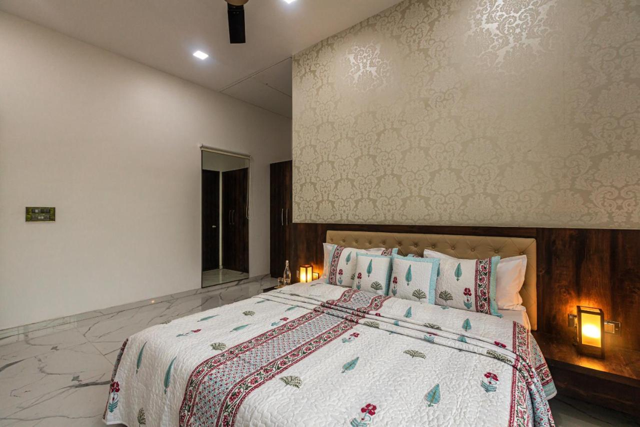 Saffronstays Odyssey, Karjat - 10 Acres Pet-Friendly Estate With Swimming Pool Chinchavli エクステリア 写真